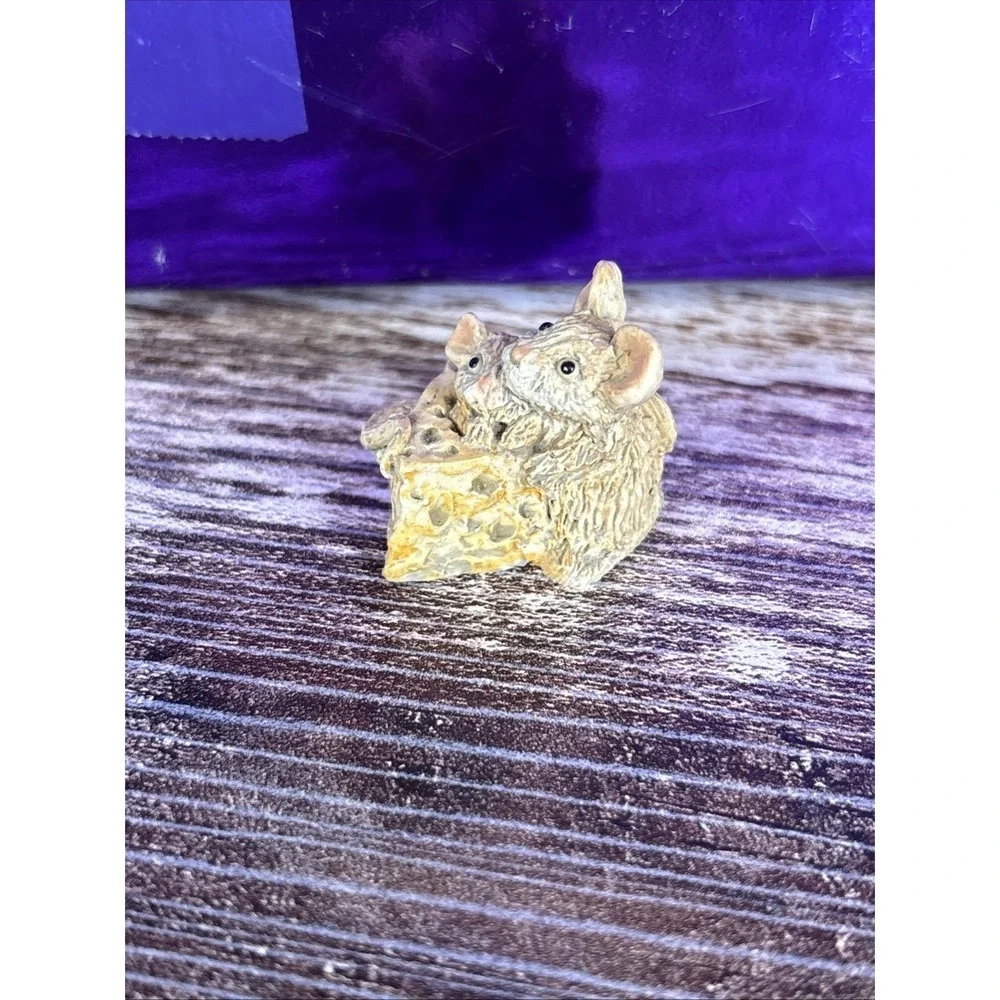 2 Mice in‎ Block of Cheese 1 Inch Vintage Cermic Figurine